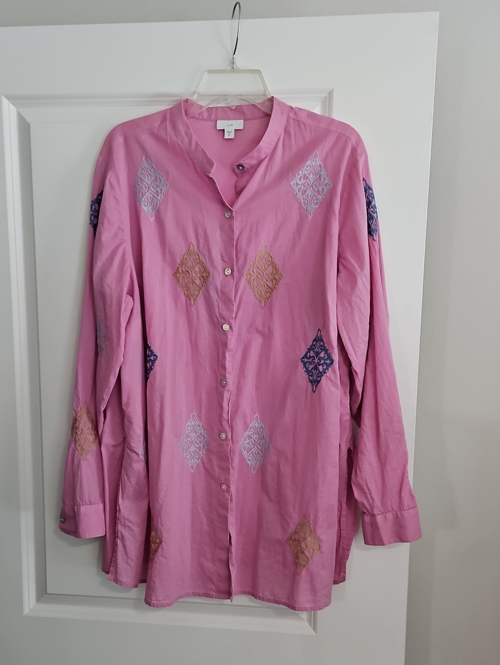 J.Jill Pink Embroidered Long-Sleeve Button-Up Shirt